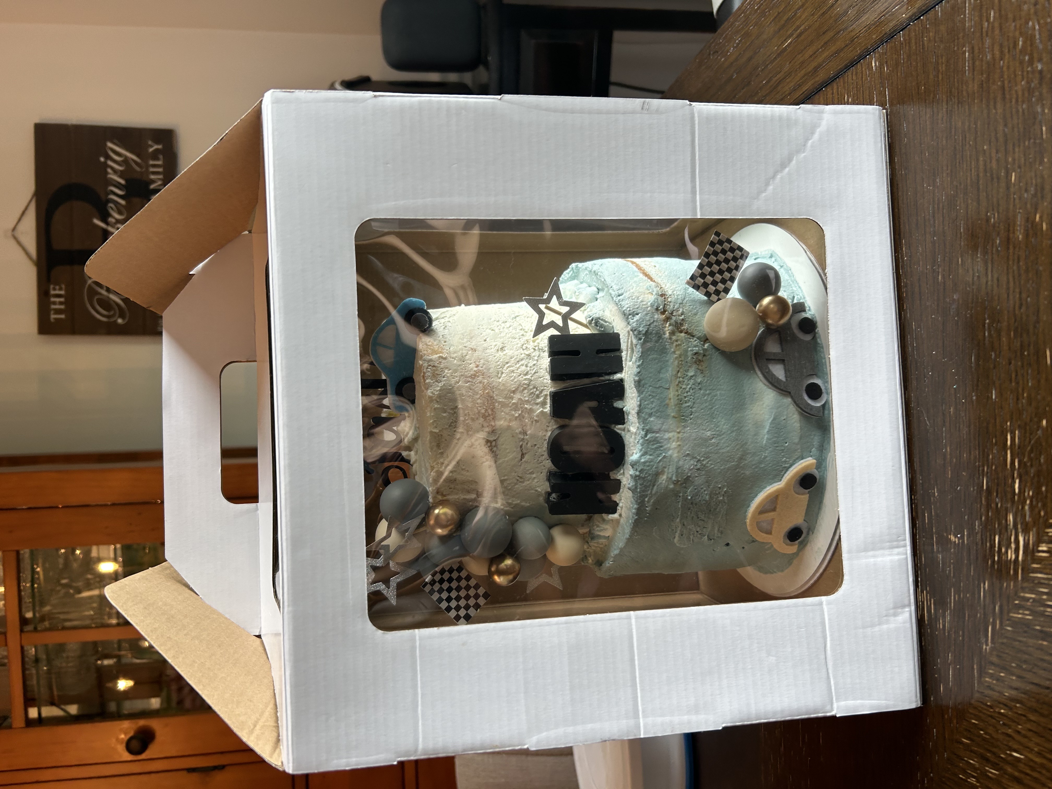 Boxed custom celebration cake by Treats by Paz
